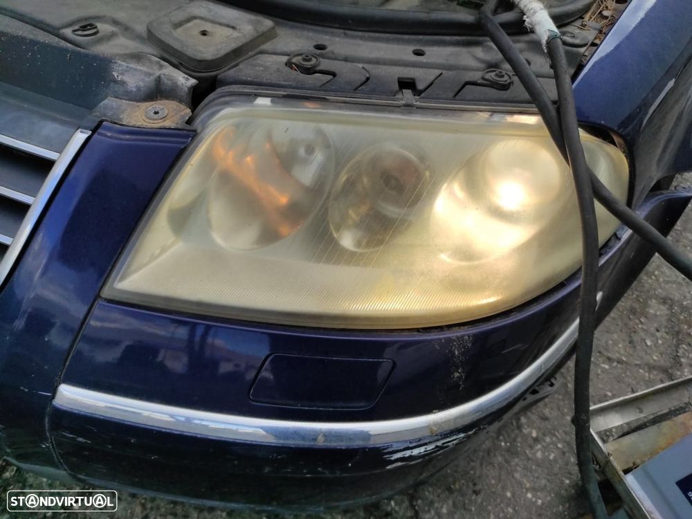 FAROL ESQUERDO VOLKSWAGEN PASSAT BERLINA 3B3 - 1