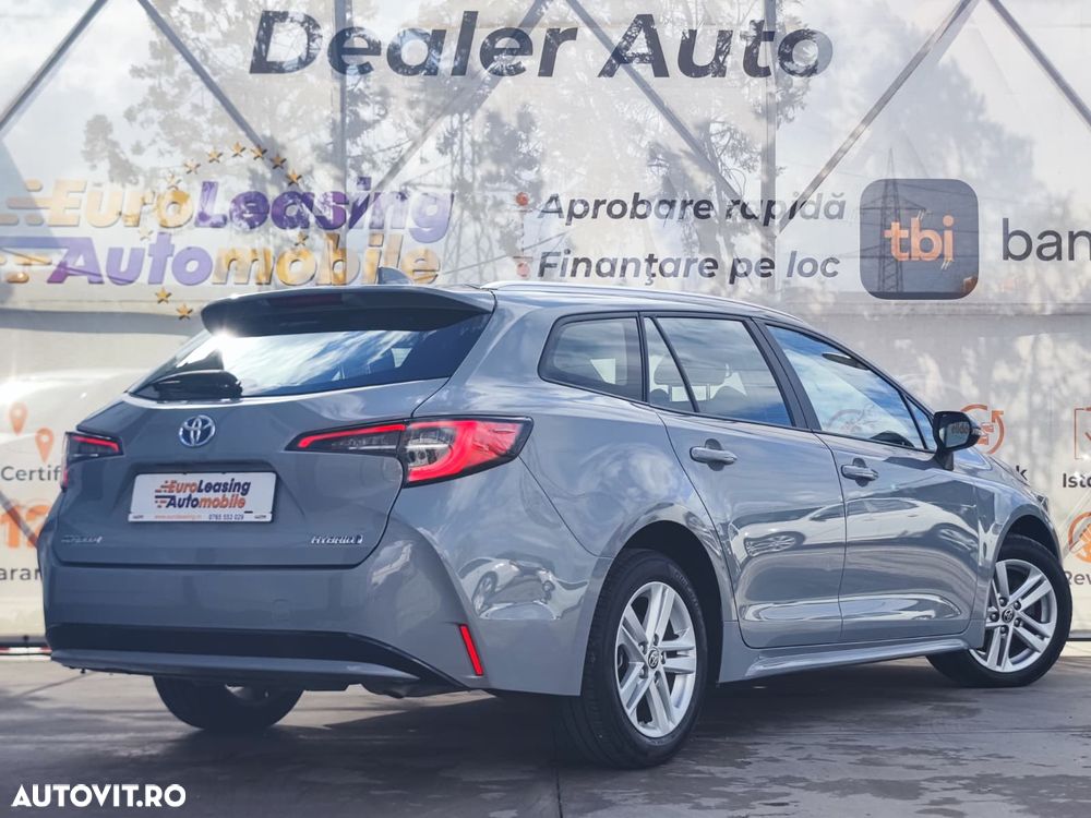 Toyota Corolla 1.8 HSD Business - 11