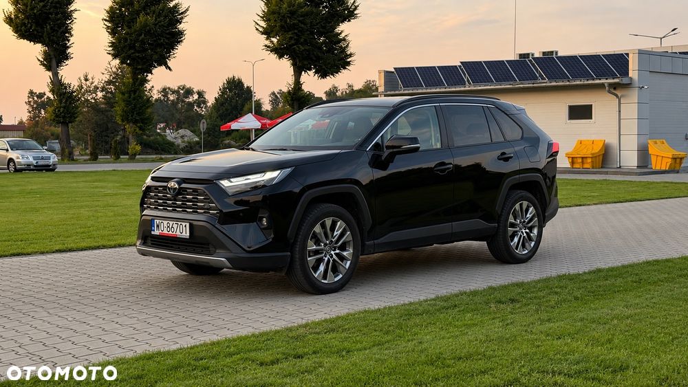 Toyota RAV4 - 1