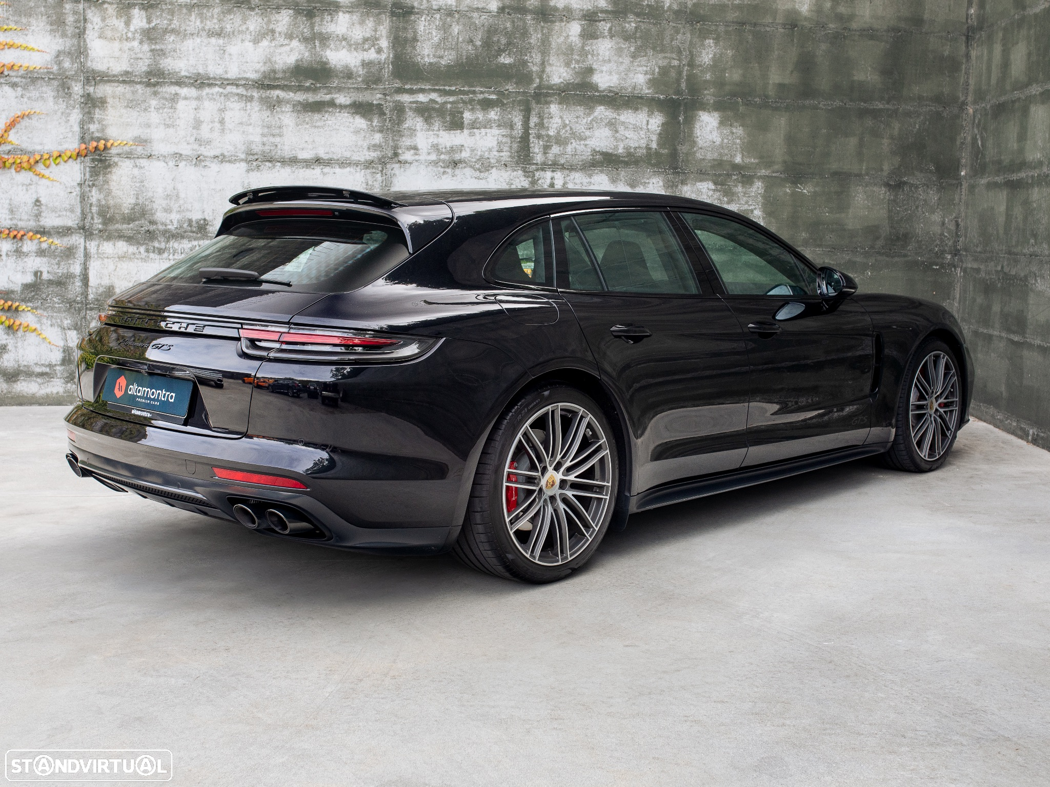 Porsche Panamera Sport Turismo GTS - 15