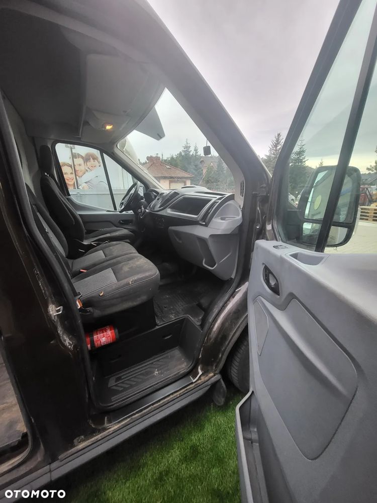 Ford Transit - 4