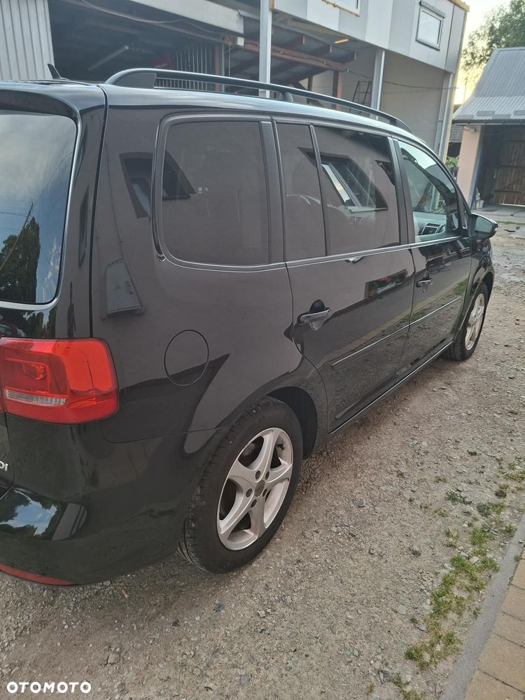 Volkswagen Touran - 7