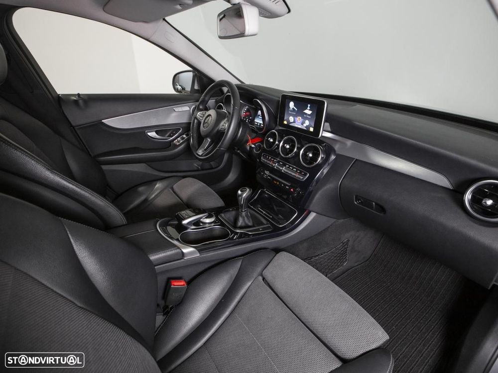 Mercedes-Benz C 200 - 10