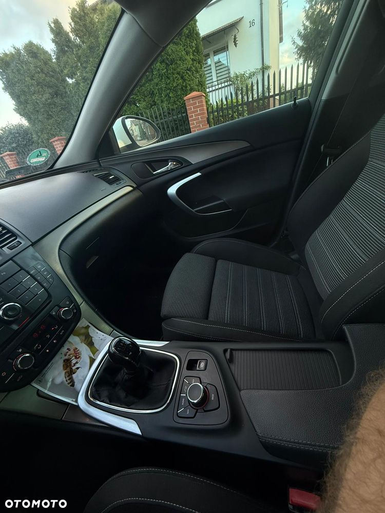Opel Insignia - 16