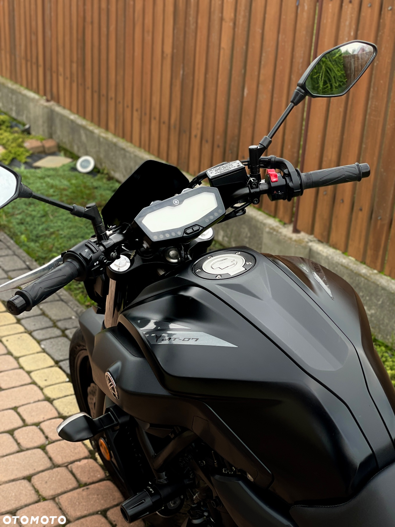 Yamaha MT - 21