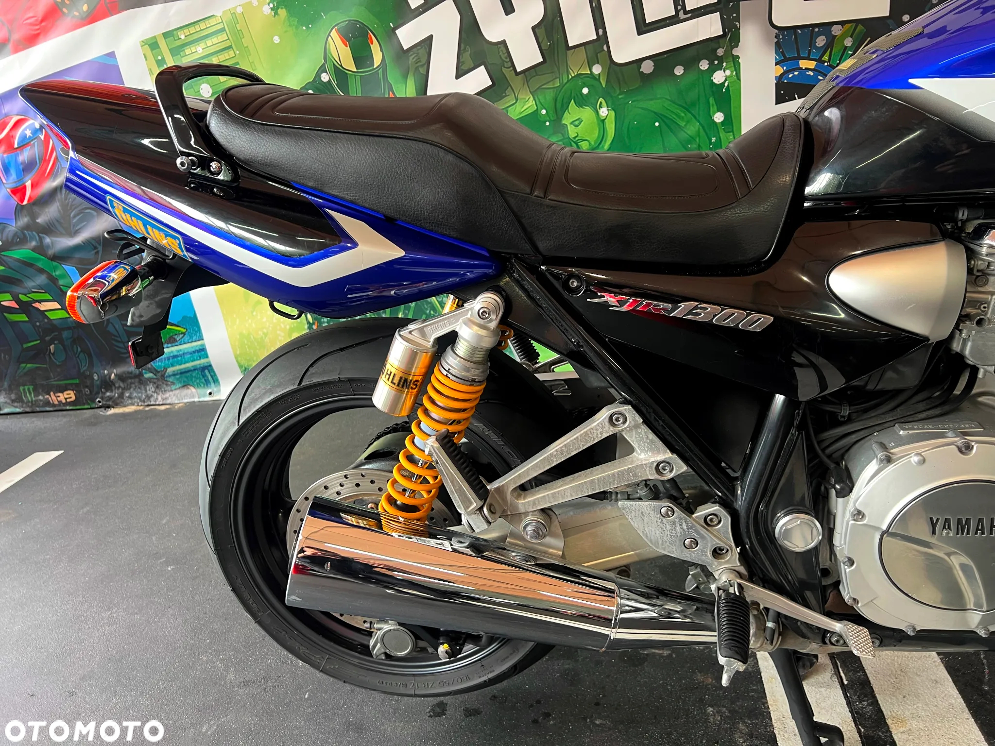 Yamaha XJR - 11