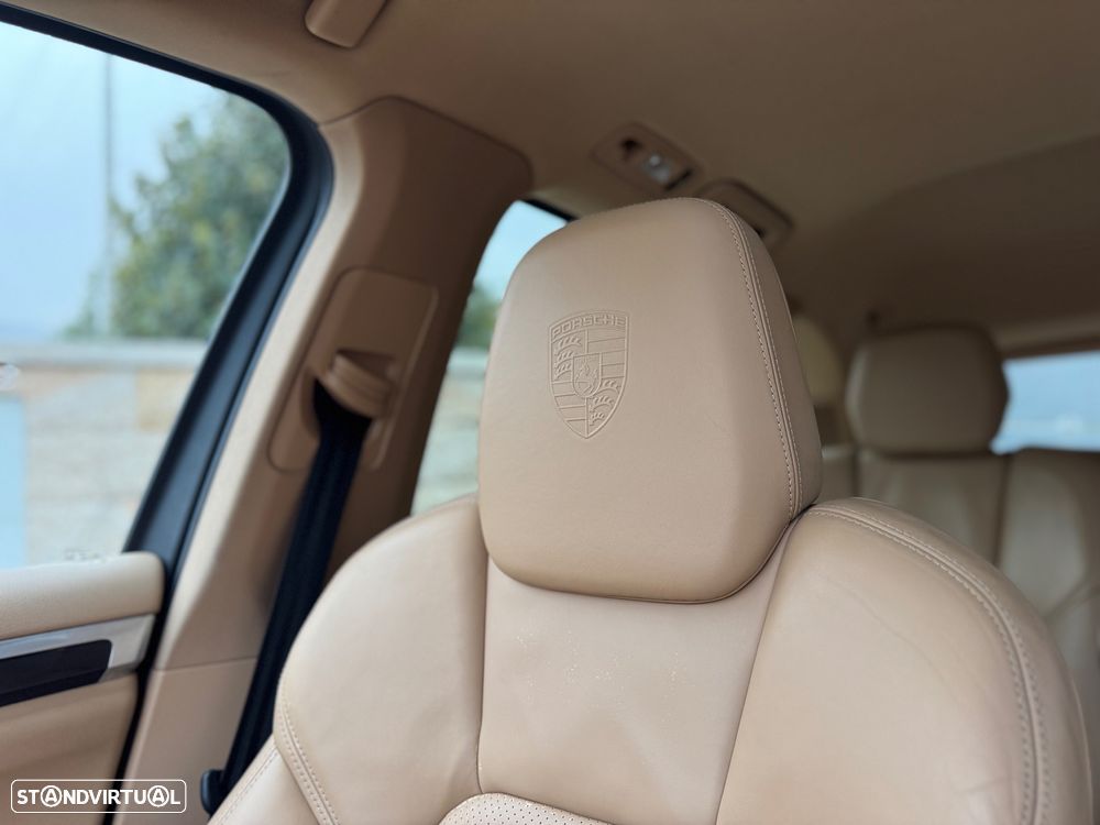 Porsche Cayenne S - 33