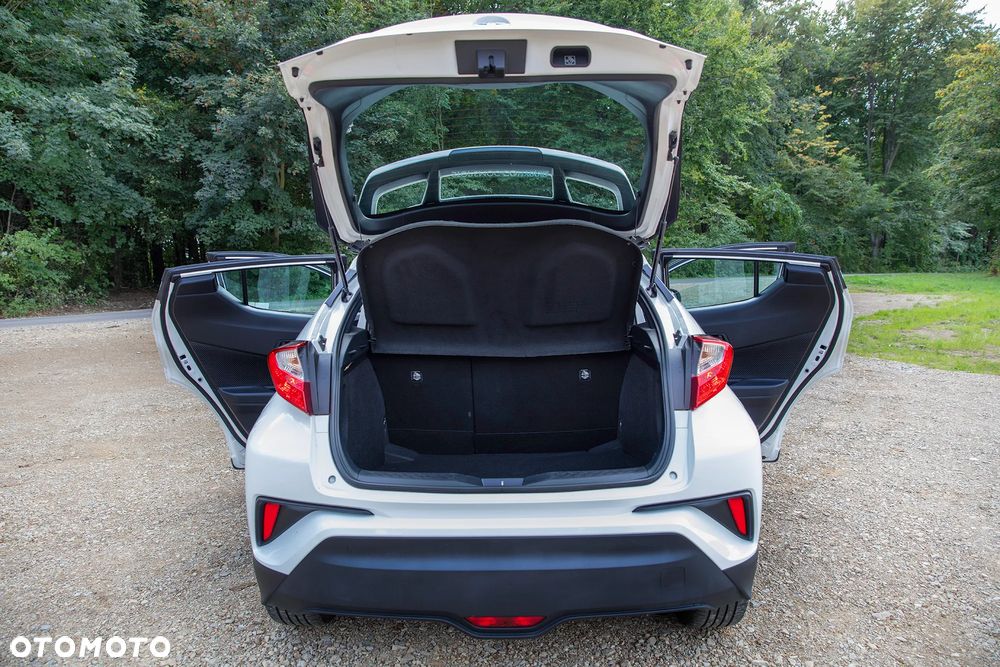 Toyota C-HR ver-1-8-hybrid-prestige - 14