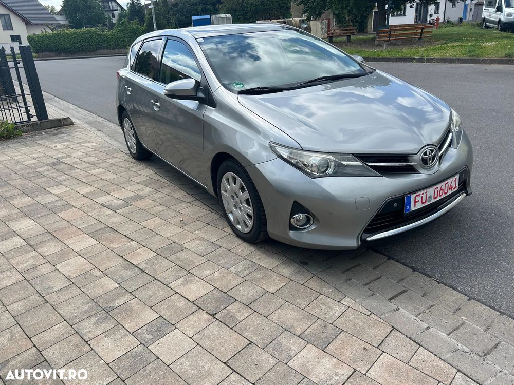 Toyota Auris 1.4 D-4D Luna - 3