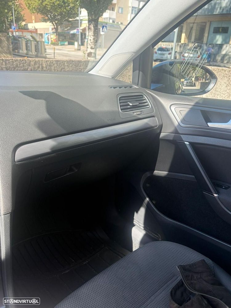 VW Golf Variant 1.6 TDi Confortline DSG - 10