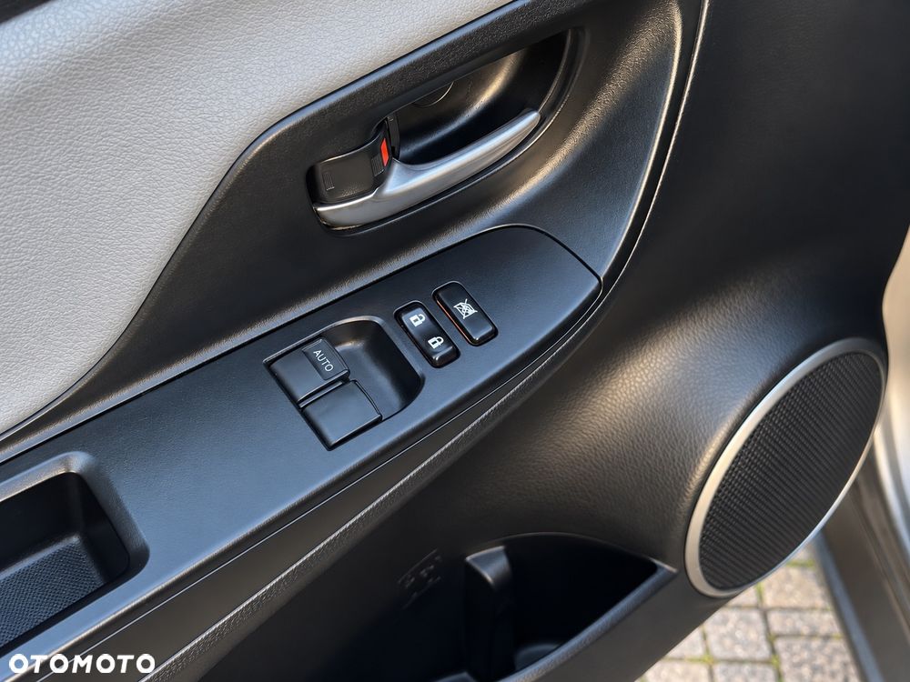 Toyota Yaris 1.33 Premium EU6 - 14