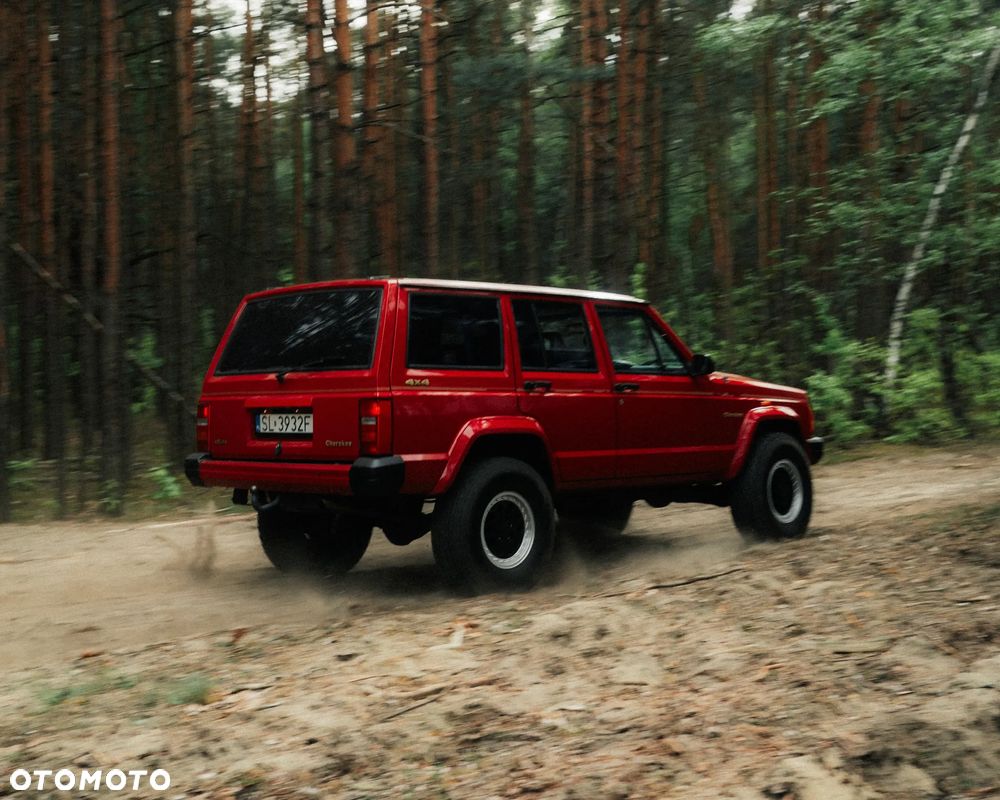 Jeep Cherokee 4.0 Limited - 1