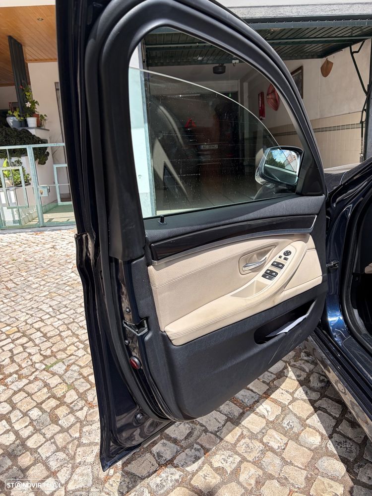 BMW 520 d Auto 123g - 12