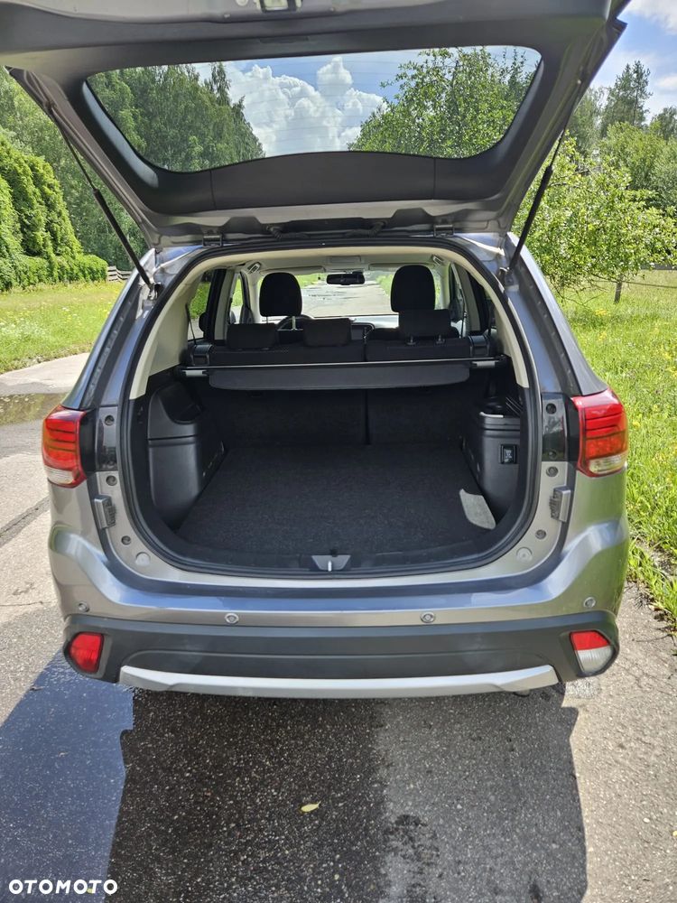 Mitsubishi Outlander 2.0 Intense Comfort 4WD CVT - 16