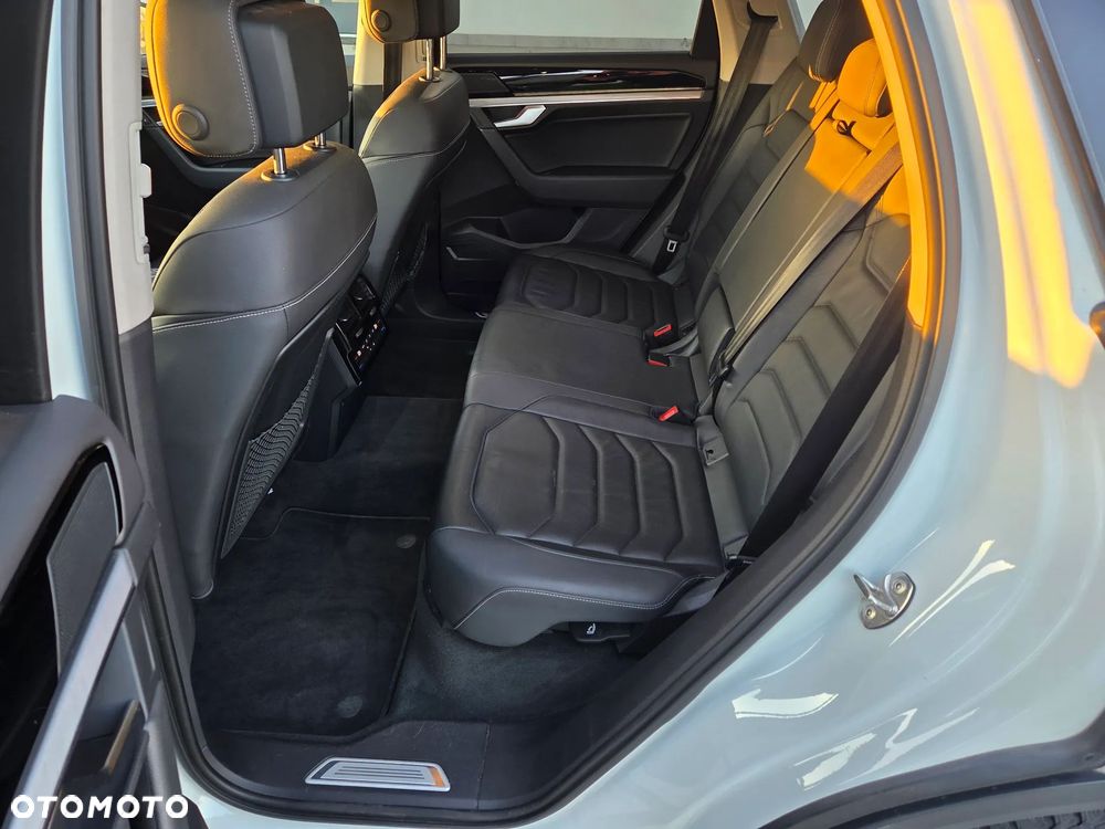 Volkswagen Touareg 3.0 V6 TDI SCR 4Mot Elegance - 18