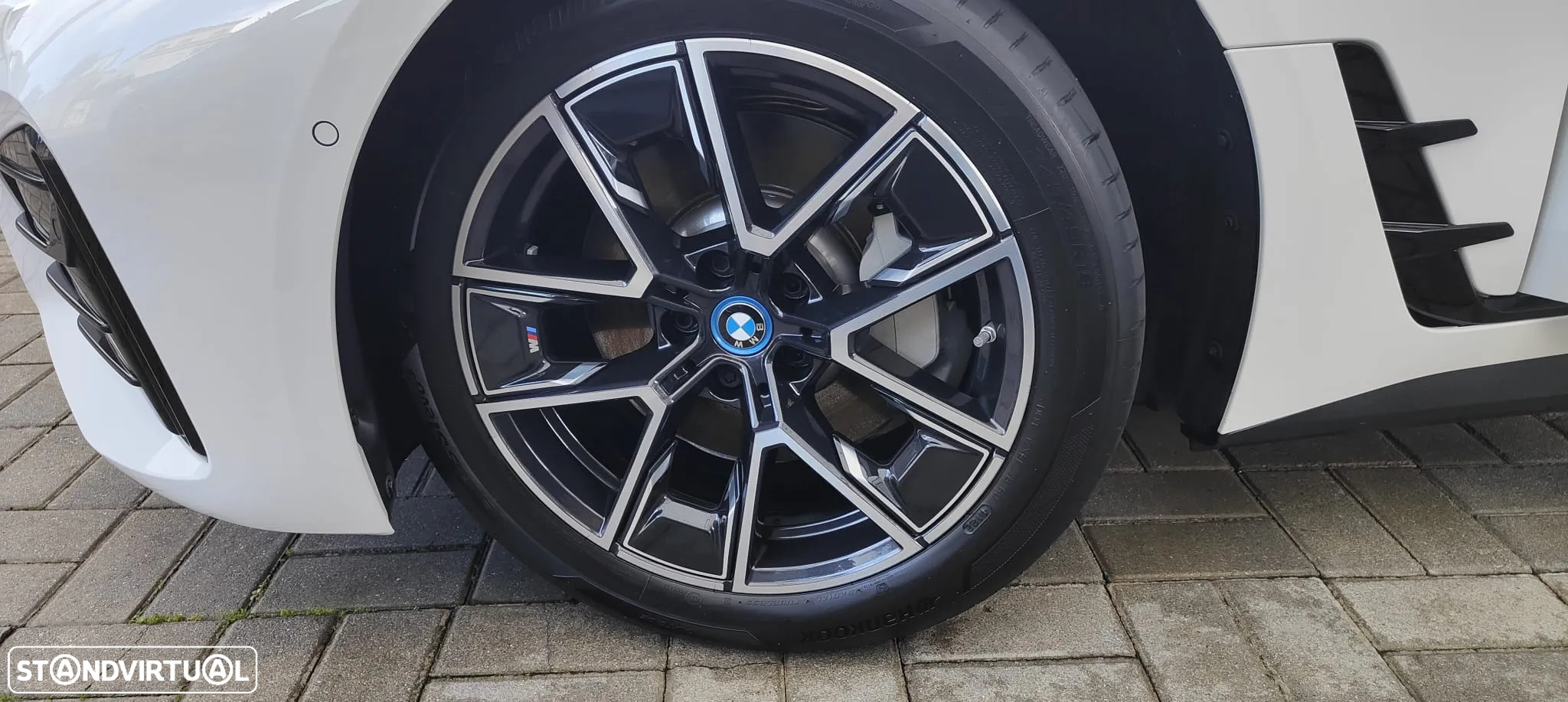 BMW i4 eDrive40 Pack Desportivo M - 23
