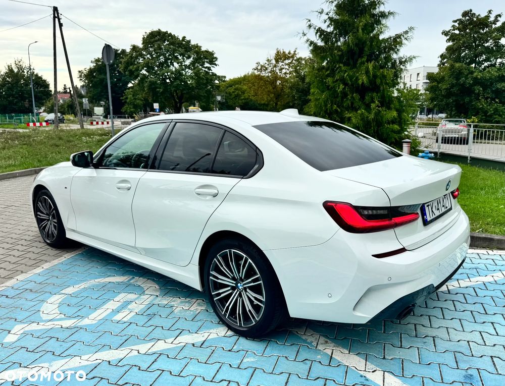 BMW Seria 3 318i M Sport - 8