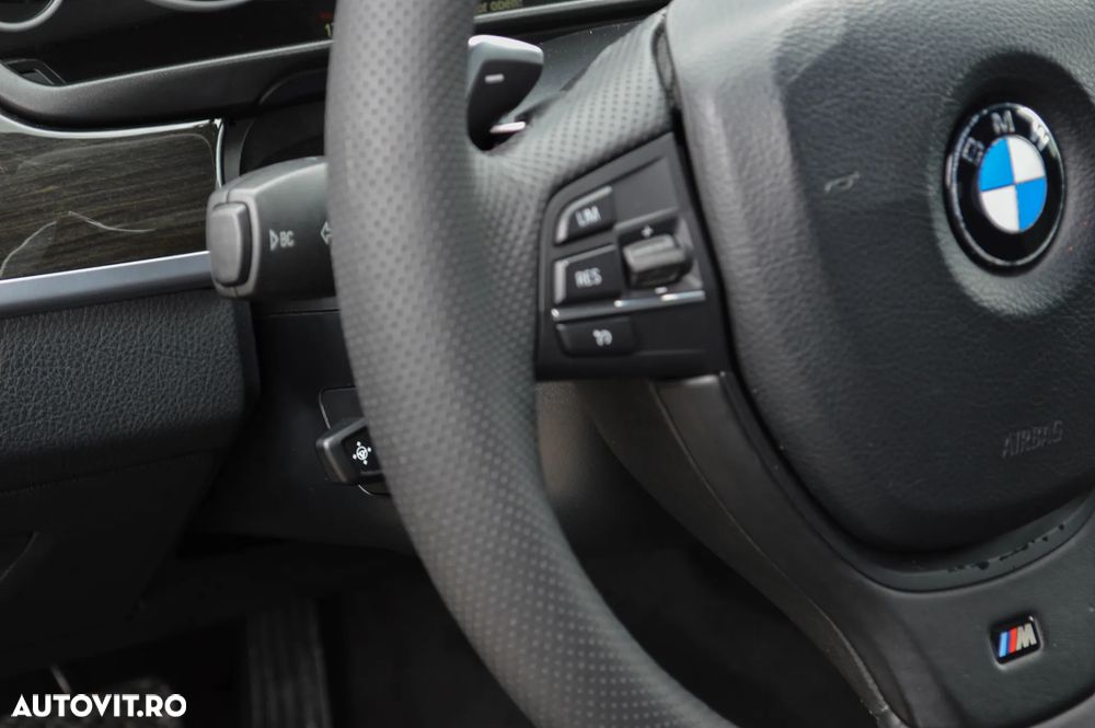 BMW Seria 5 520d Aut. Modern Line - 33