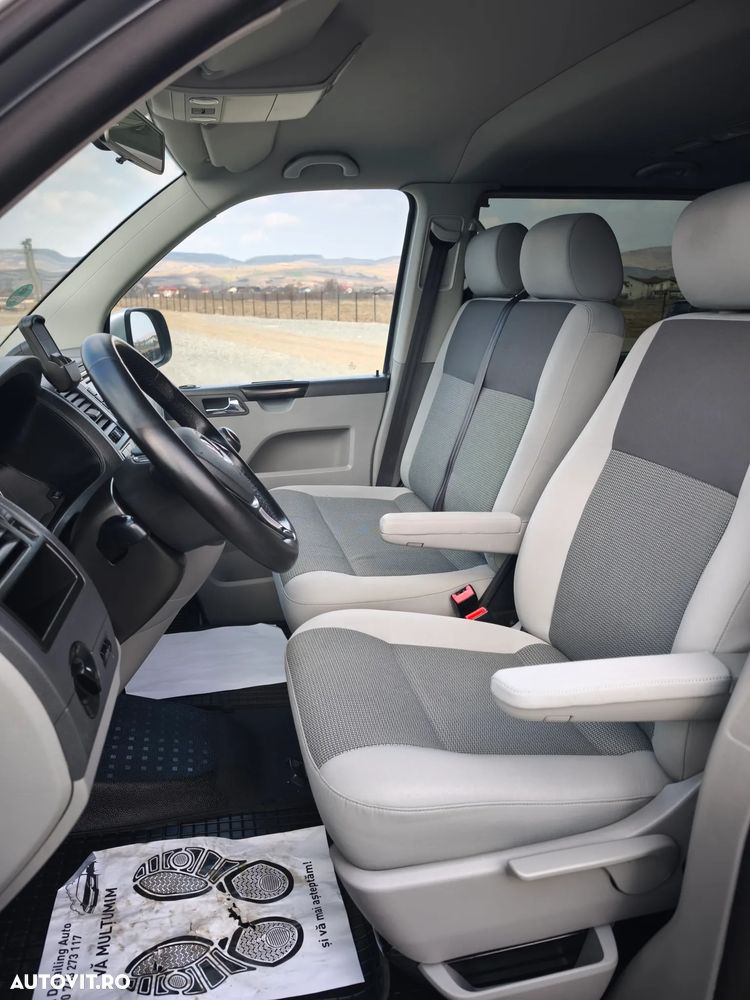 Volkswagen Caravelle - 16