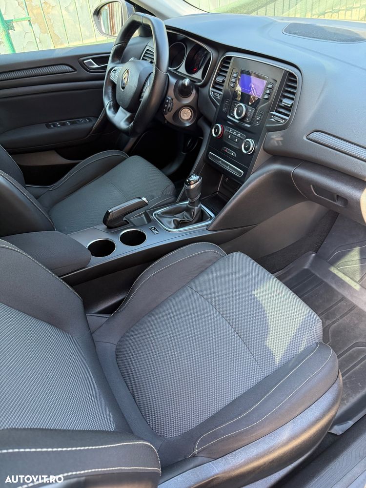 Renault Megane TCe Business - 5
