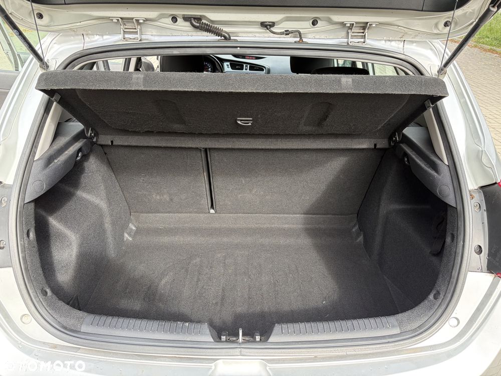 Kia Ceed 1.6 GDI L - 15