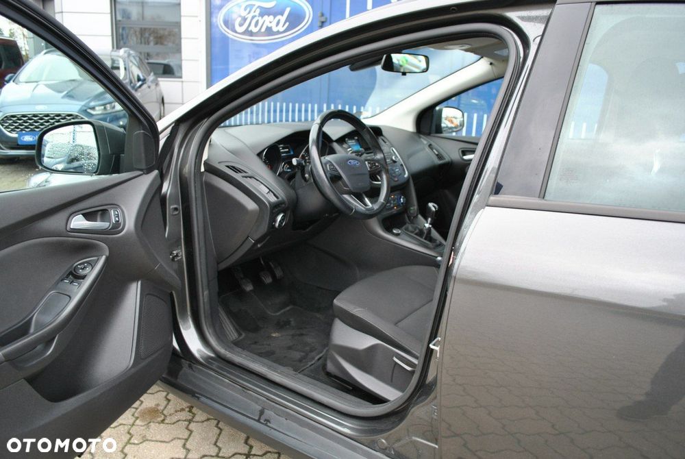 Ford Focus - 12