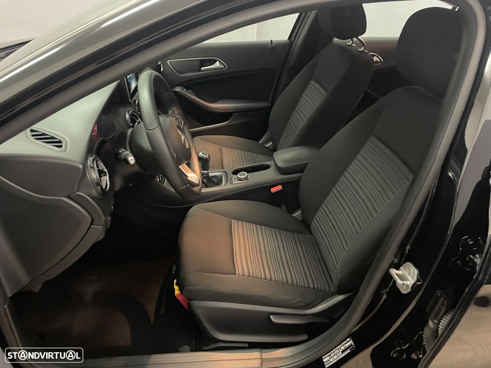 Mercedes-Benz A 180 d Activity Edition - 9