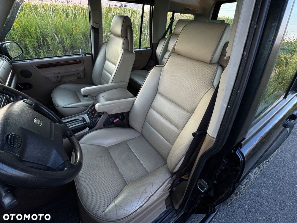Land Rover Discovery - 12