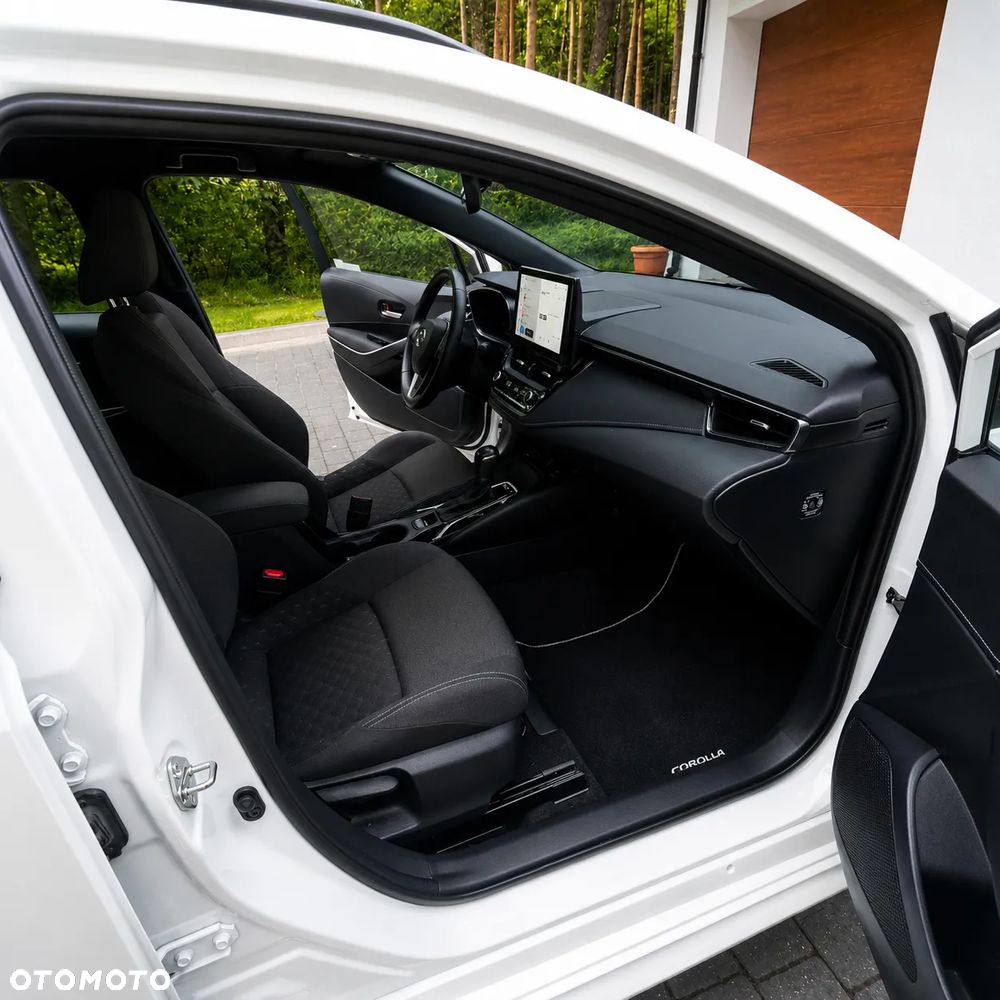 Toyota Corolla 1.8 Hybrid Comfort - 19