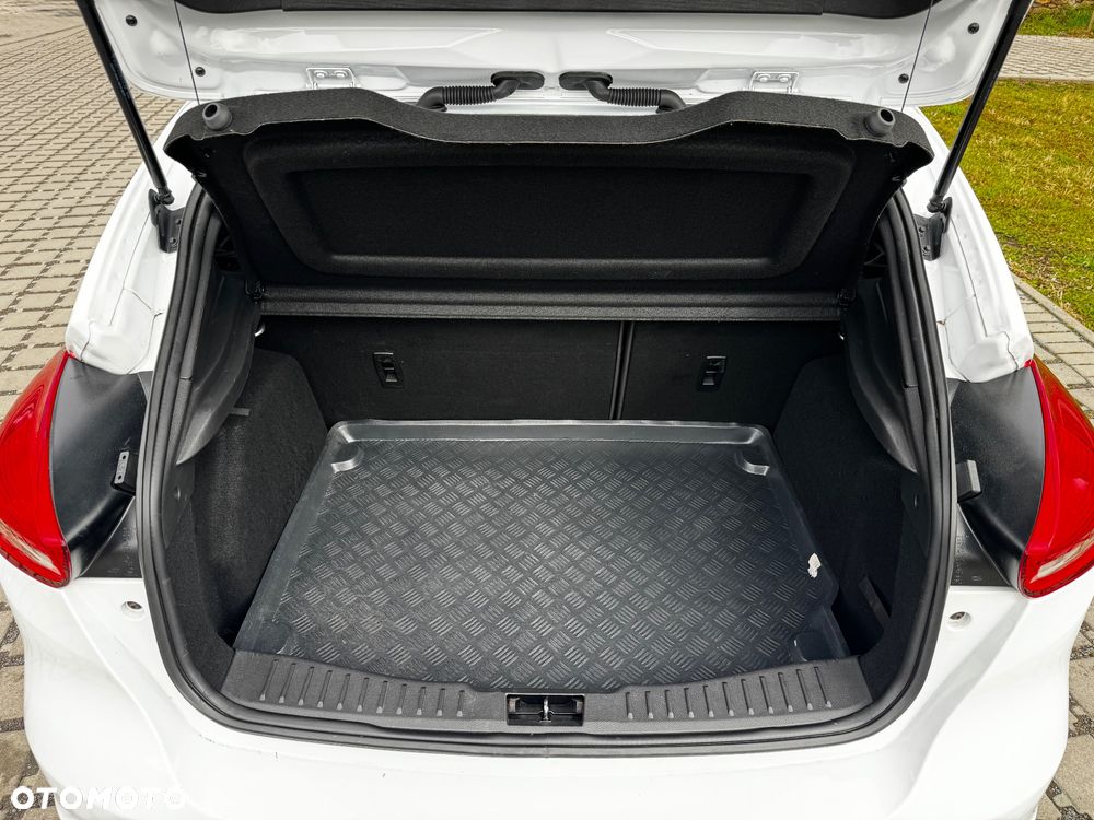 Ford Focus 1.0 EcoBoost Start-Stopp-System ST-LINE - 8