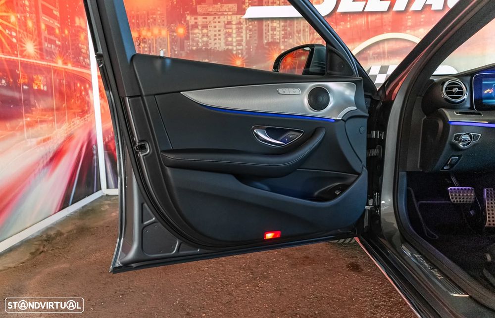 Mercedes-Benz E 220 d Exclusive 7L - 12