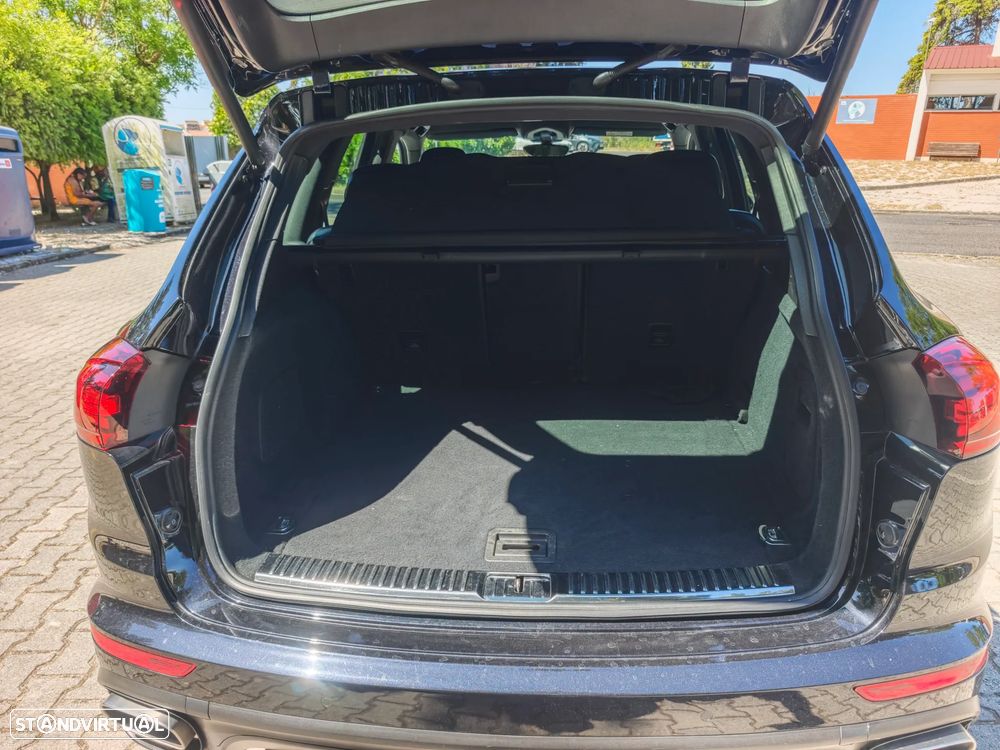 Porsche Cayenne Platinum Edition - 22
