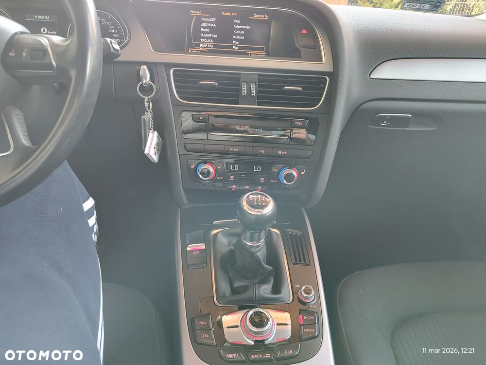 Audi A4 Avant 2.0 TDI - 7