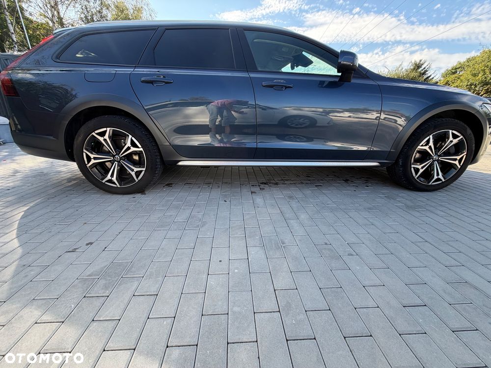 Volvo V90 Cross Country D5 AWD Pro - 12