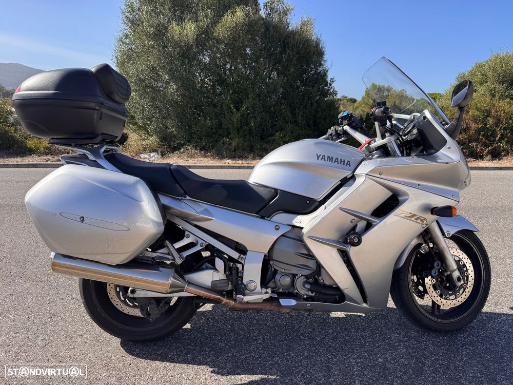 Yamaha FJR - 9