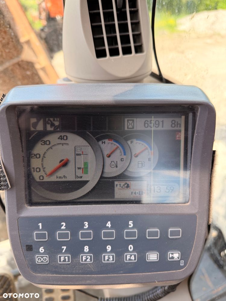 Hitachi ZW140 - 9