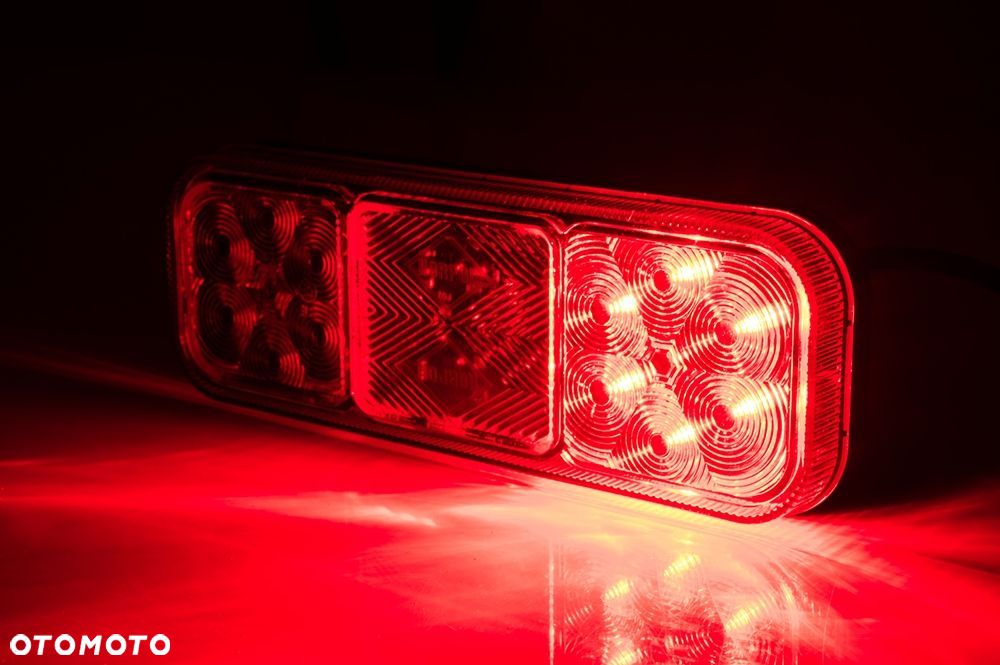 MASSEY FERGUSON LAMPA ZESPOLONA - 8