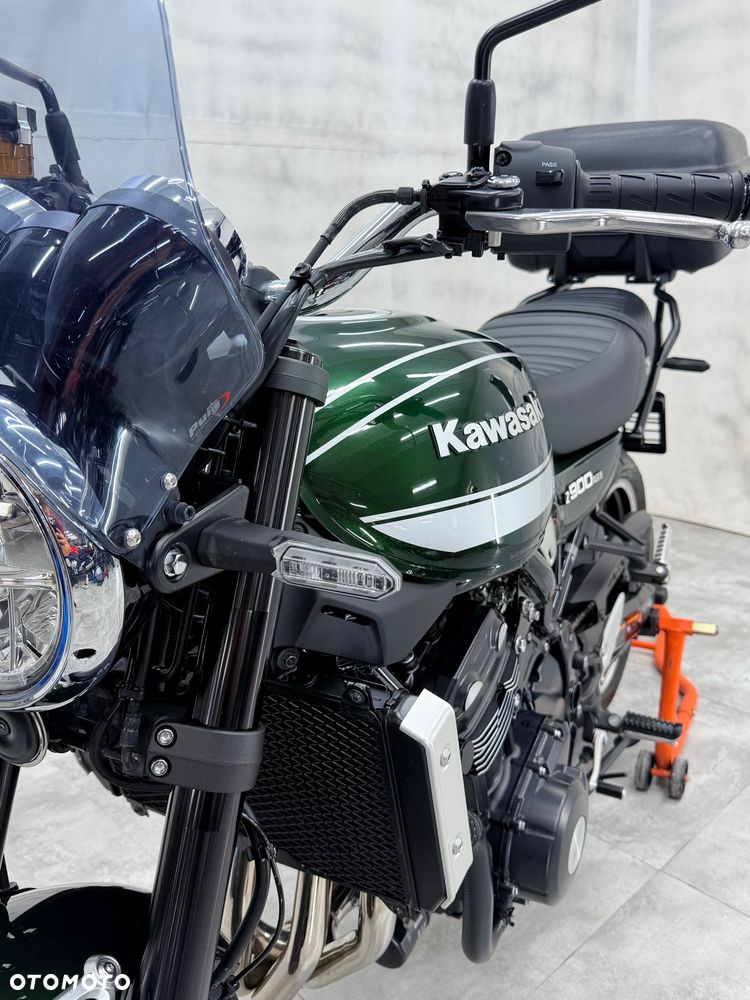Kawasaki Z 900 RS - 3