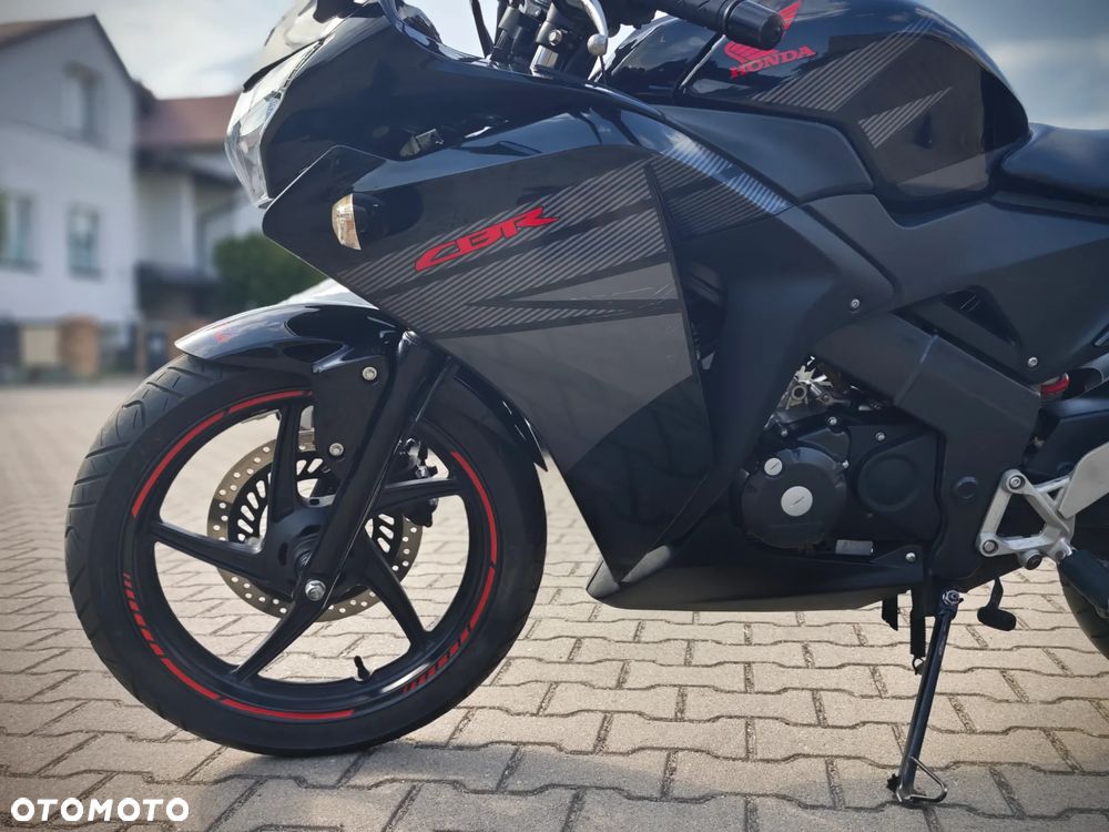 Honda CBR - 7