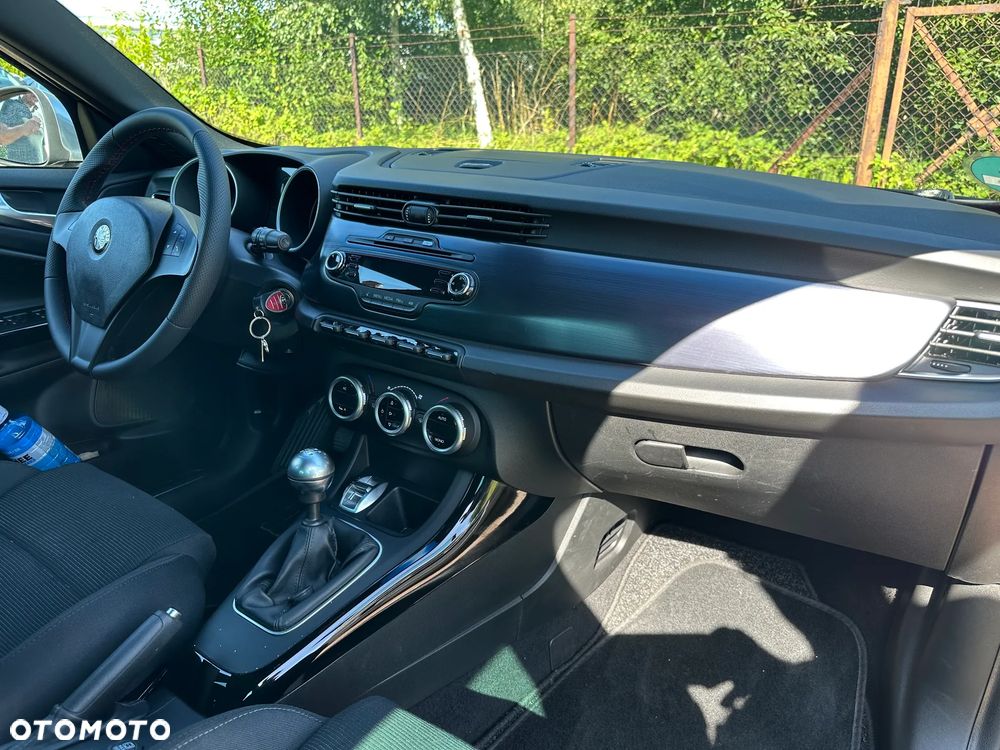 Alfa Romeo Giulietta - 19