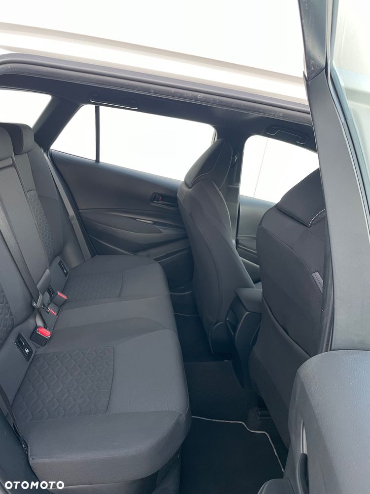 Toyota Corolla 1.8 Hybrid Business Edition - 33