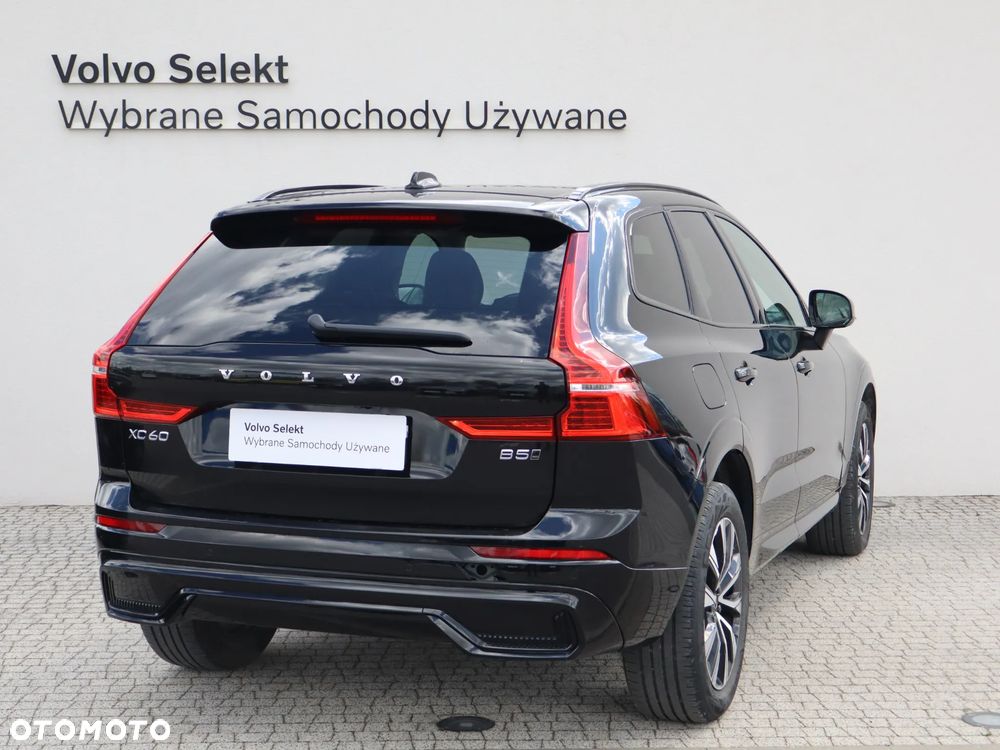 Volvo XC 60 B5 B AWD Plus Dark - 5