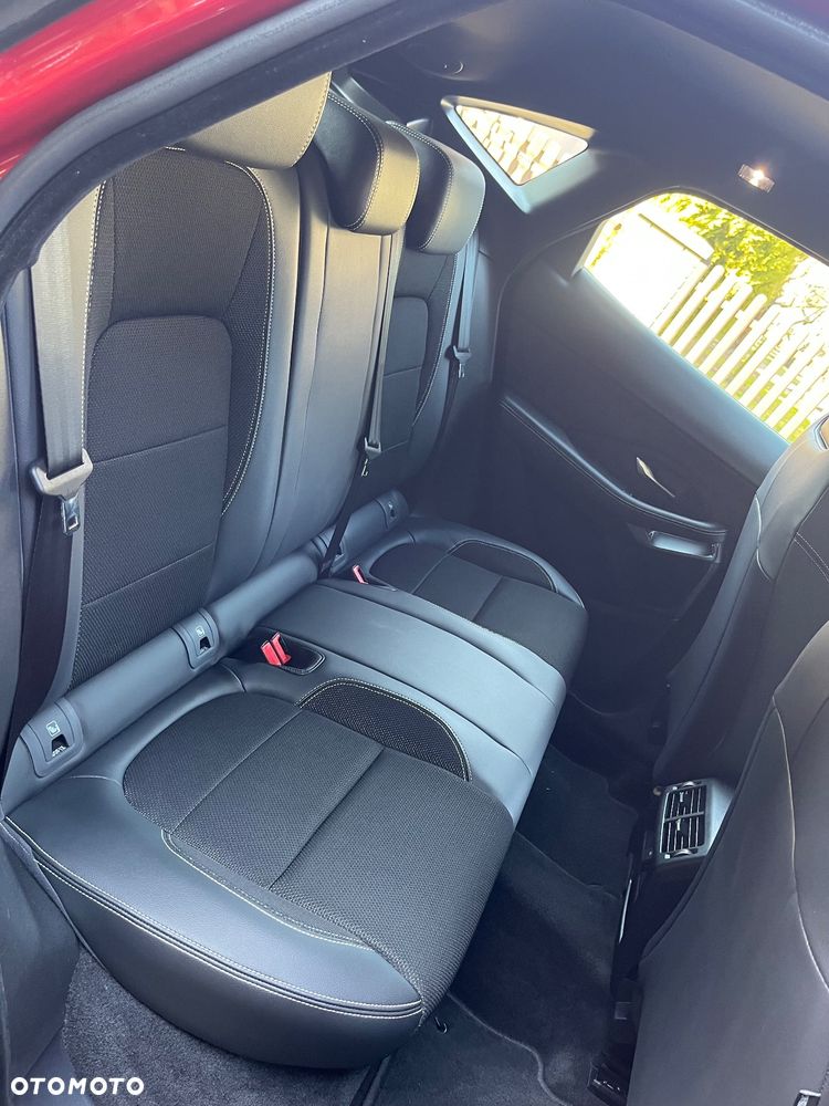 Jaguar E-Pace 2.0 i4D AWD R-Dynamic - 23