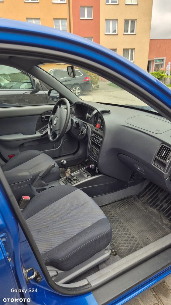 Hyundai Elantra - 6