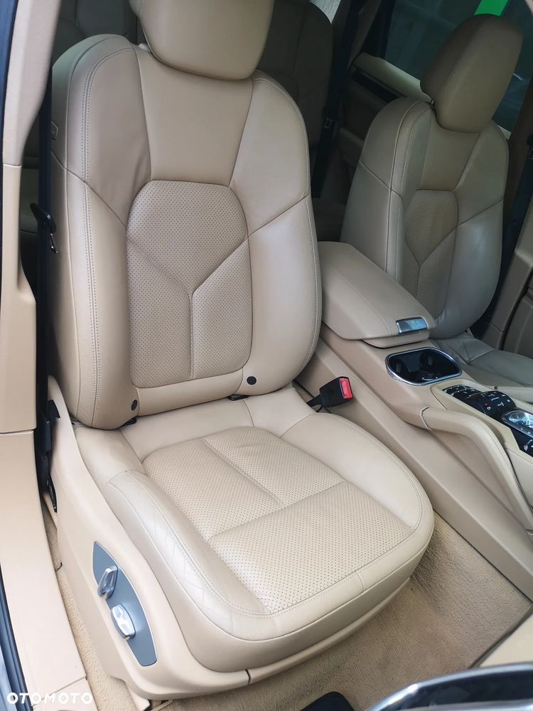 Porsche Cayenne Diesel - 25