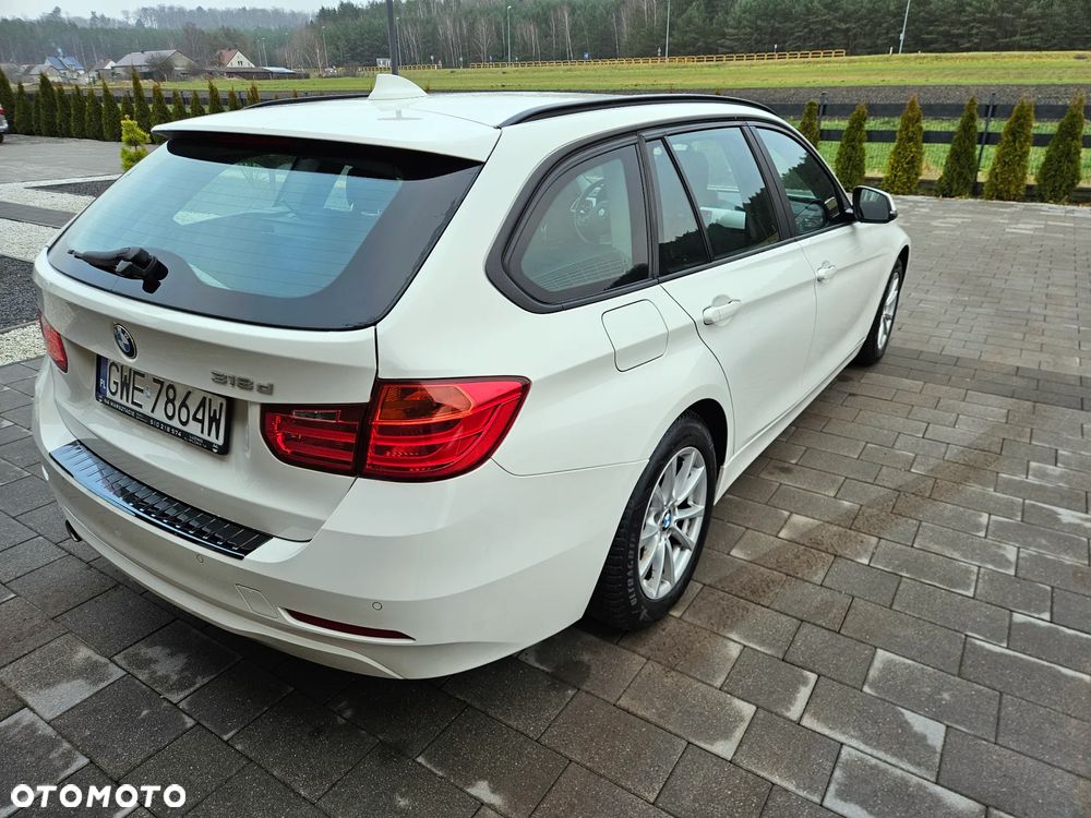 BMW Seria 3 318d Blue Performance - 4