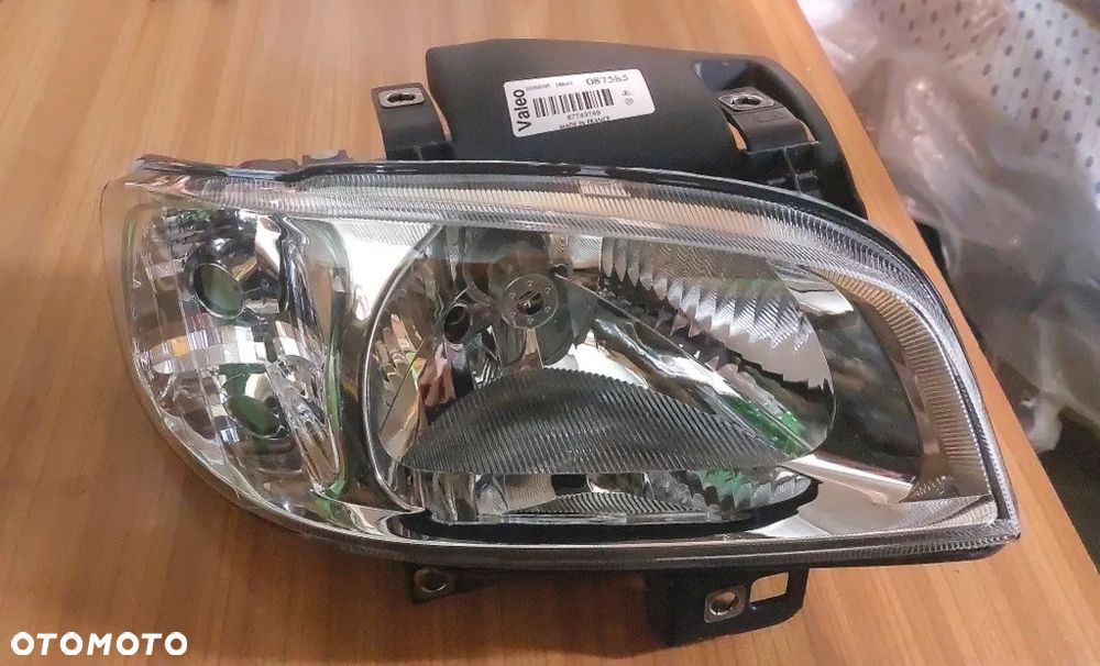 Reflektor prawy pasuje do Seat Ibiza - 5