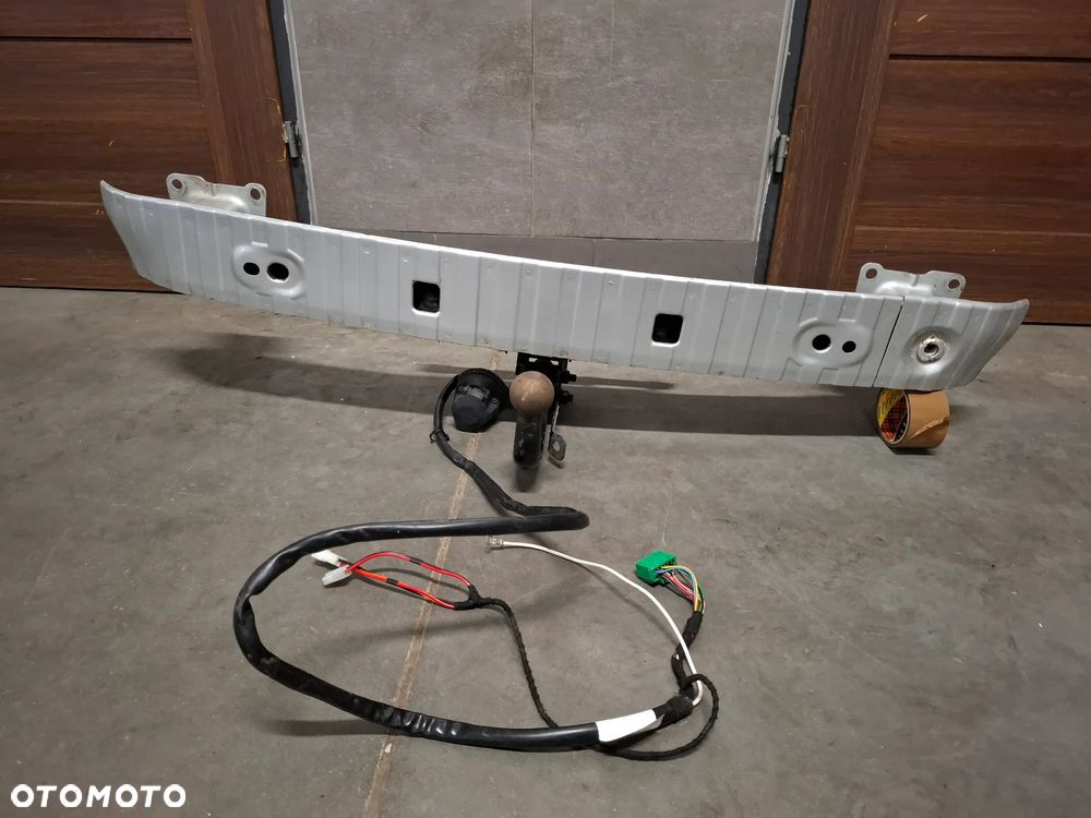 Hak holowniczy belka pod zderzak komplet Volvo V50 kombi - 1