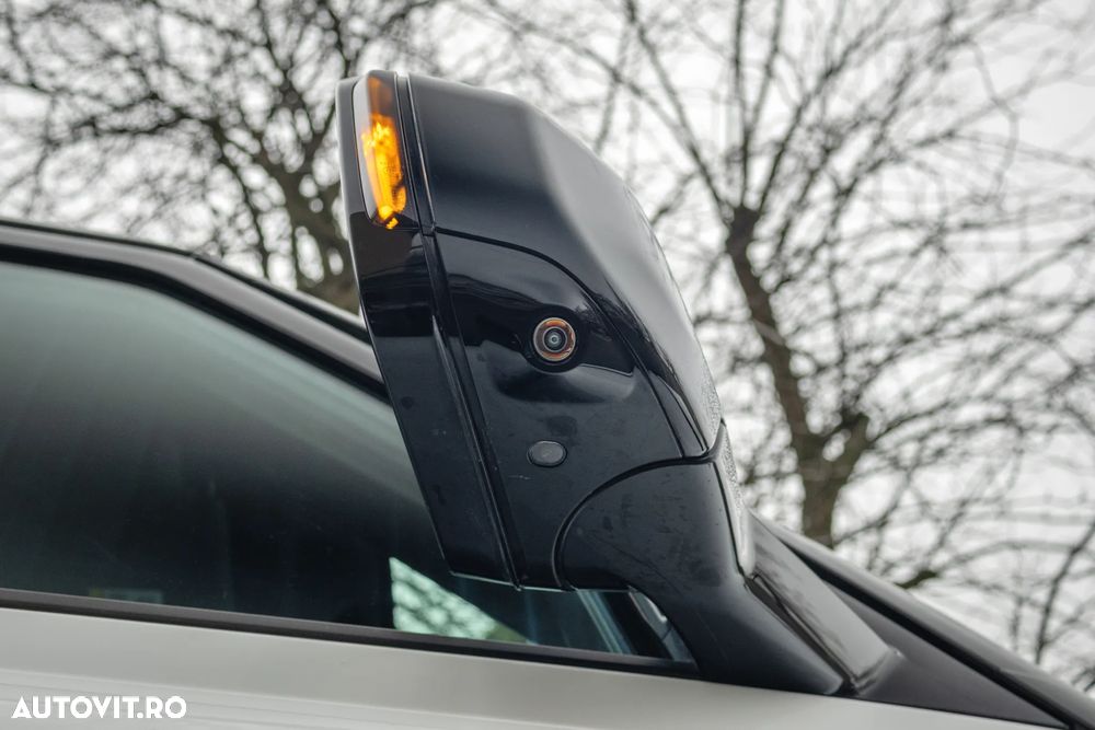 Land Rover Defender 110 3.0 D300 MHEV X-Dynamic SE - 10