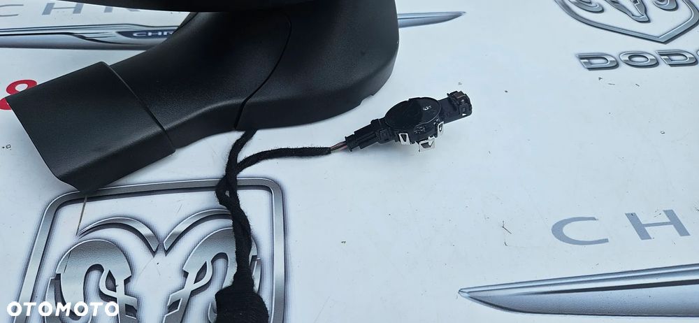 RAM 1500 V 5 2019- Lusterko wsteczne Lusterko wewnętrzne Obudowa lusterka Kompletne Instalacja lusterka Wiązka kabel P68438667AA - 5